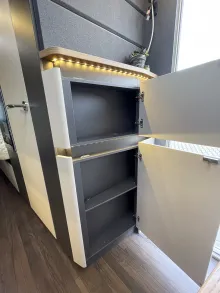 Fahrzeugbild Knaus AZUR 460 EU *DuoControl*Markise* #19
