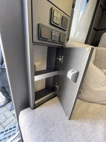 Fahrzeugbild Knaus AZUR 460 EU *DuoControl*Markise* #34