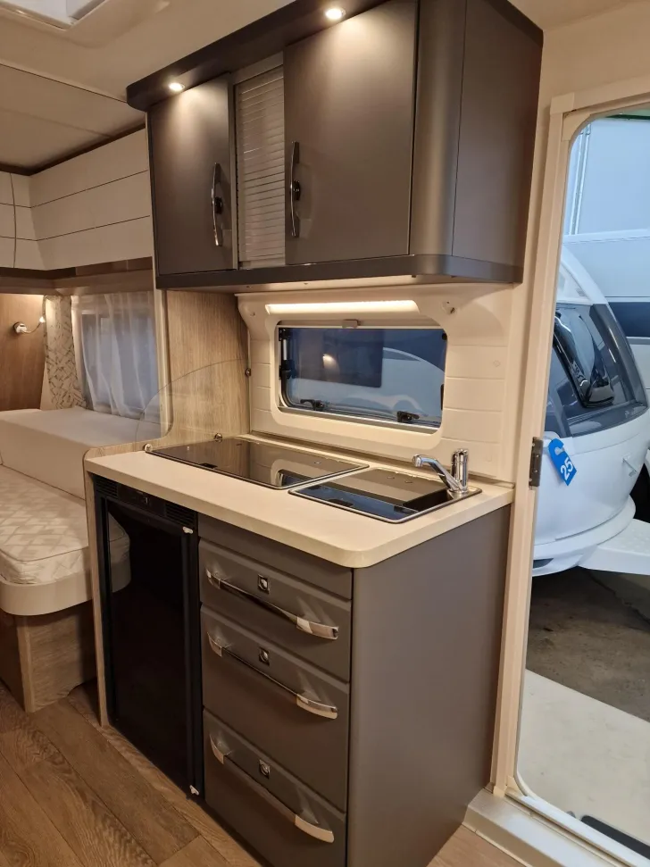 Fahrzeugbild Hobby OnTour 460 DL - stark Reduziert- Vorzelt #5