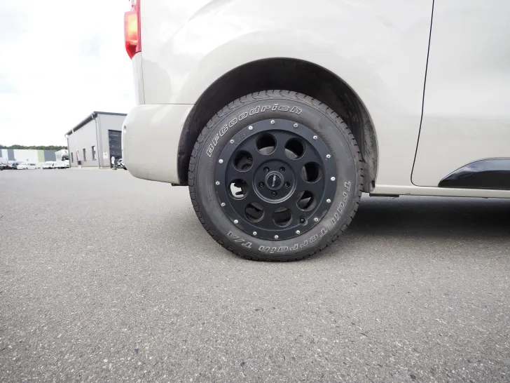 Fahrzeugbild Crosscamp Autom., AHK, Delta Felgen., Lithium, Markise #5