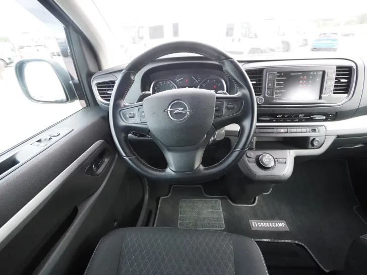 Fahrzeugbild Crosscamp Autom., AHK, Delta Felgen., Lithium, Markise #8