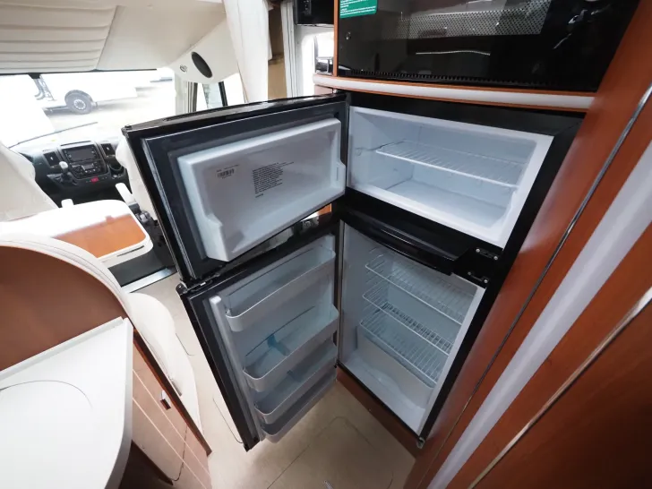 Fahrzeugbild Mobilvetta K-Yacht 86 Tekno Line, SAT/TV, Radtr. Solar, uvm #12