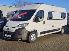 Bild 3 Bürstner Papillon PC 6.0 **auf dem Hof***