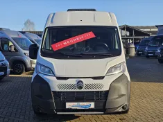 Bild 4 Bürstner Papillon PC 6.0 **auf dem Hof***