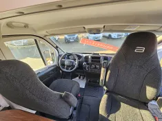 Bild 11 Bürstner Papillon PC 6.0 **auf dem Hof***