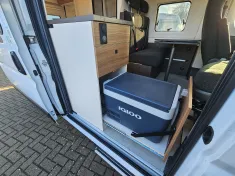 Bild 20 Bürstner Papillon PC 6.0 **auf dem Hof***