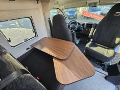 Bild 26 Bürstner Papillon PC 6.0 **auf dem Hof***