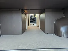 Bild 31 Bürstner Papillon PC 6.0 **auf dem Hof***