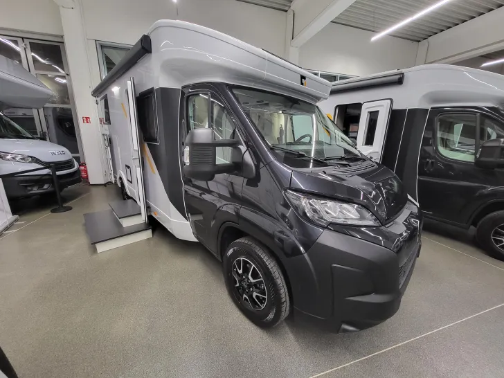 Fahrzeugbild Glücksmobil S-SERIE 72 DL #2