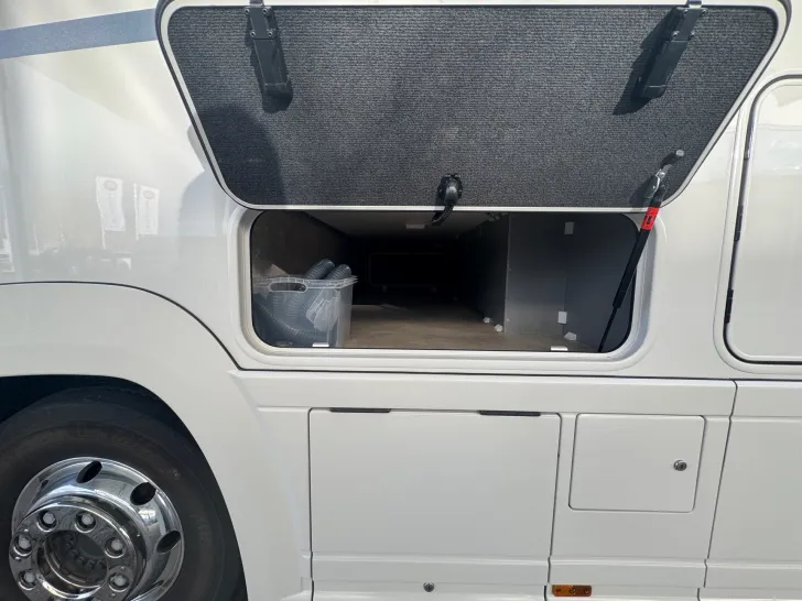 Fahrzeugbild Concorde Liner 990 GI Garagenausführung Smart-PKW #17