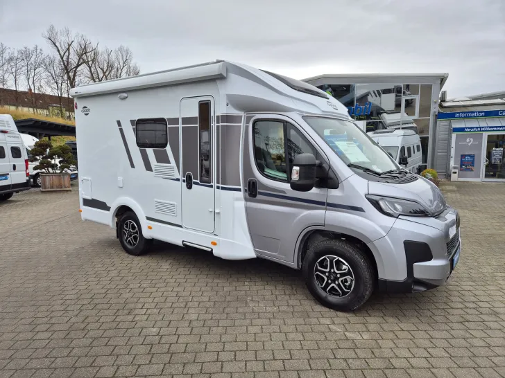 Fahrzeugbild Carado T135 pro+ *Hubbett*Combi-6E*Automatik* #4