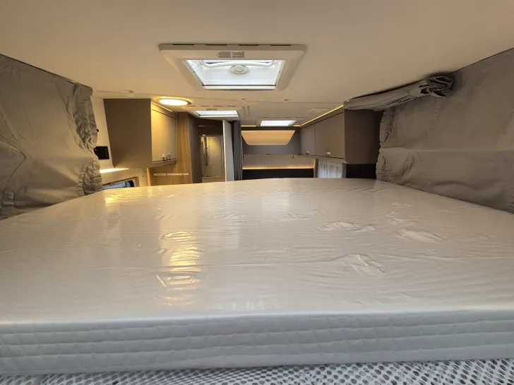 Fahrzeugbild Carado T135 pro+ *Hubbett*Combi-6E*Automatik* #34