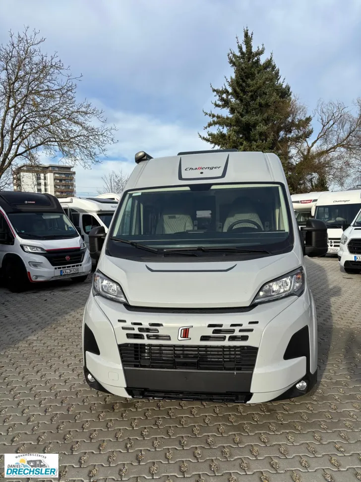 Fahrzeugbild Challenger V114 Sport Edition #2