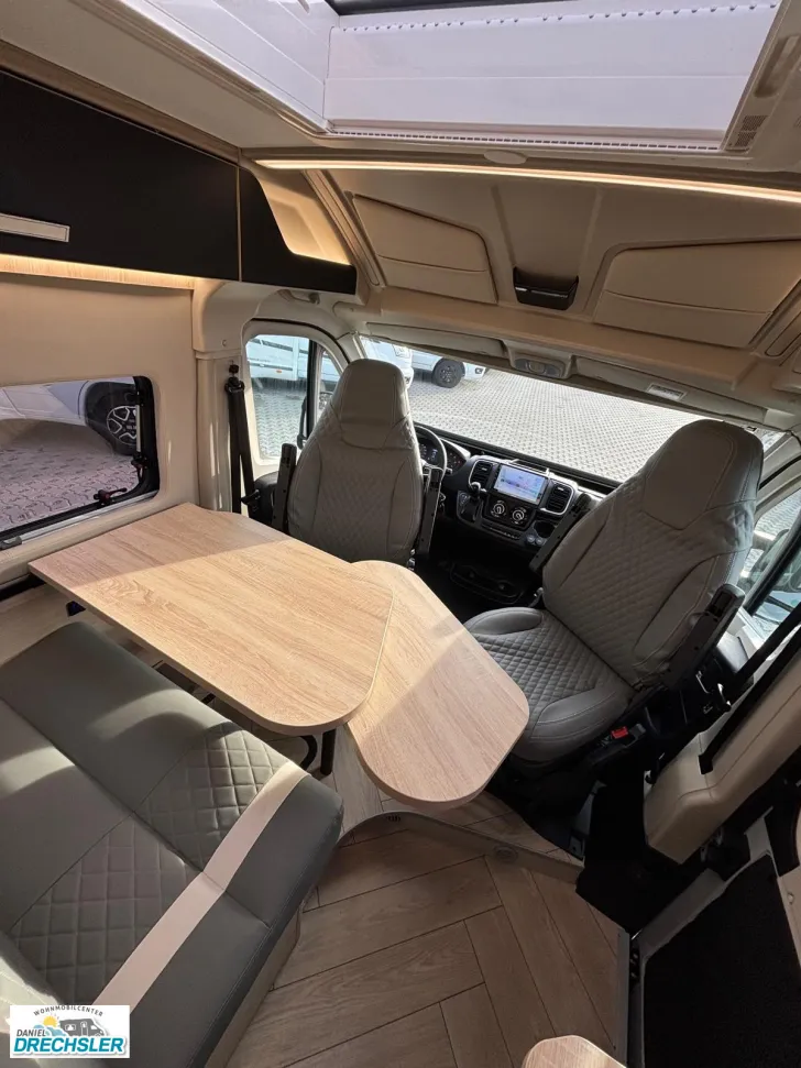 Fahrzeugbild Challenger V114 Sport Edition #9