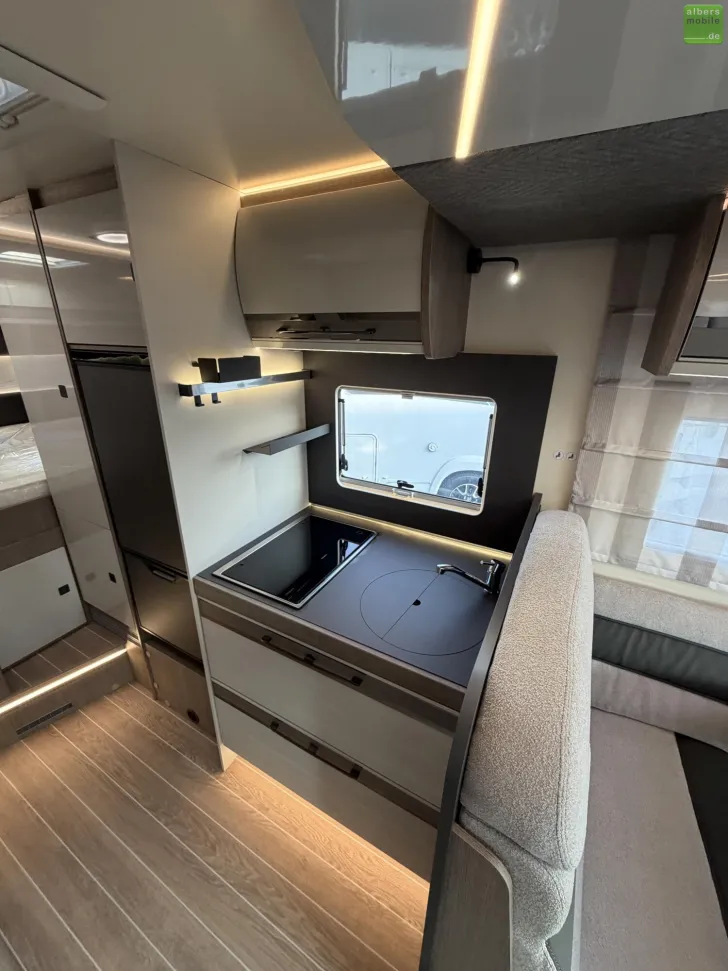 Fahrzeugbild Roller Team Zefiro 295 TL TV WiFi 2xLithium 400W Solar 2026 #12