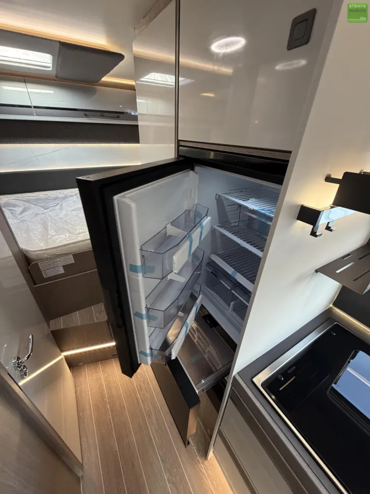 Fahrzeugbild Roller Team Zefiro 295 TL TV WiFi 2xLithium 400W Solar 2026 #14