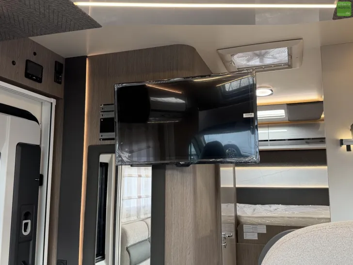 Fahrzeugbild Roller Team Zefiro 295 TL TV WiFi 2xLithium 400W Solar 2026 #16