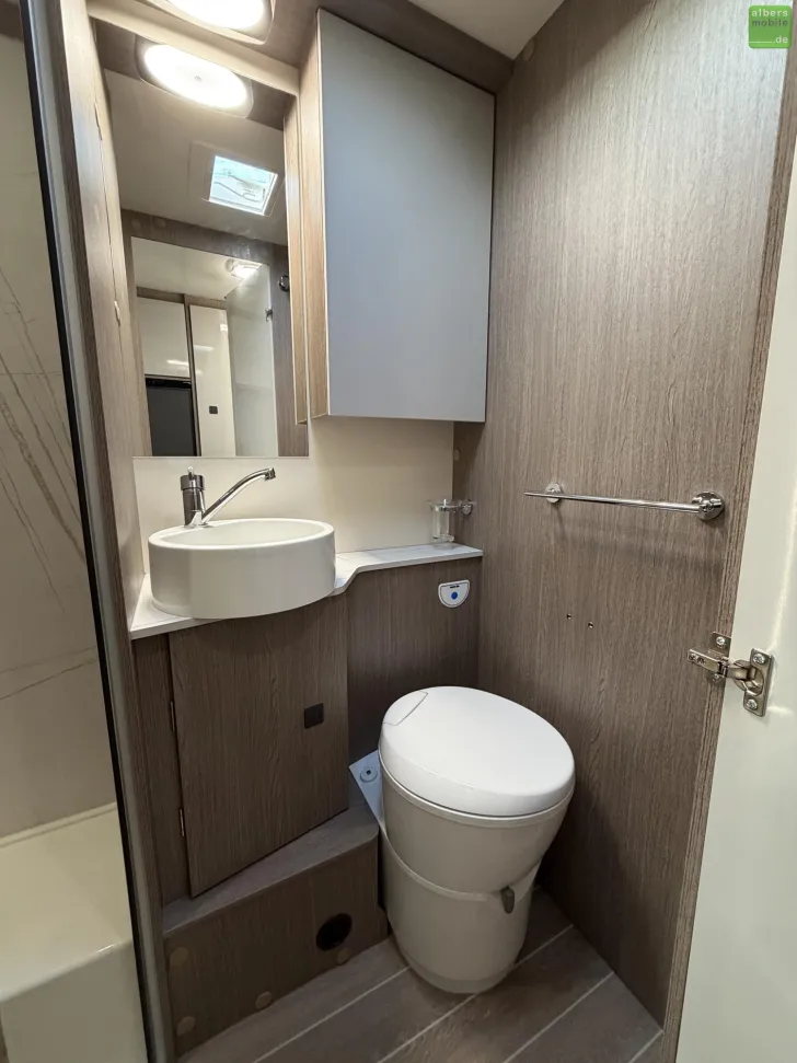 Fahrzeugbild Roller Team Zefiro 295 TL TV WiFi 2xLithium 400W Solar 2026 #17