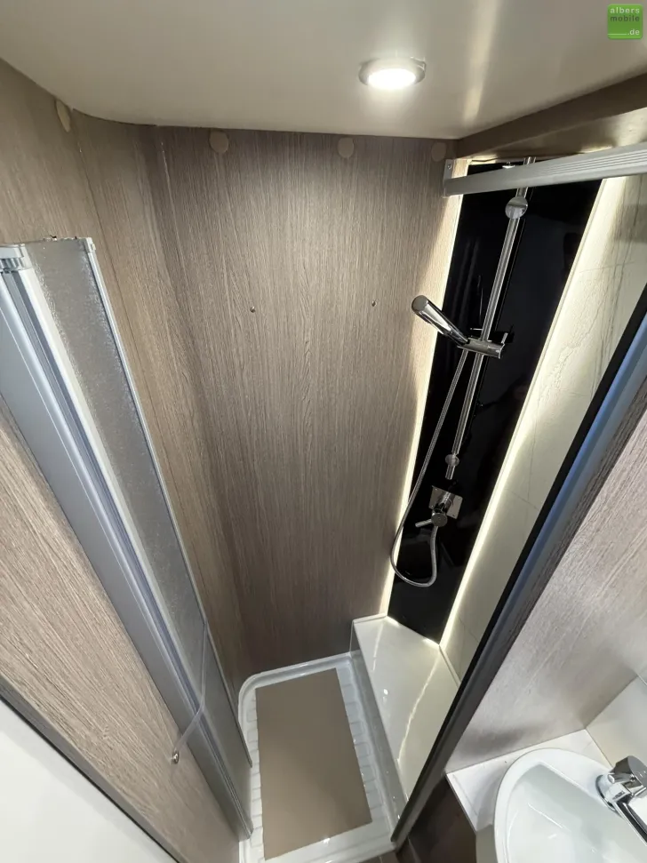 Fahrzeugbild Roller Team Zefiro 295 TL TV WiFi 2xLithium 400W Solar 2026 #18