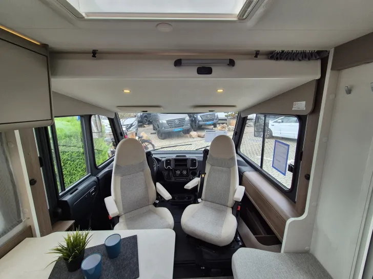 Fahrzeugbild Carado I338 pro+ *Automatik* #20