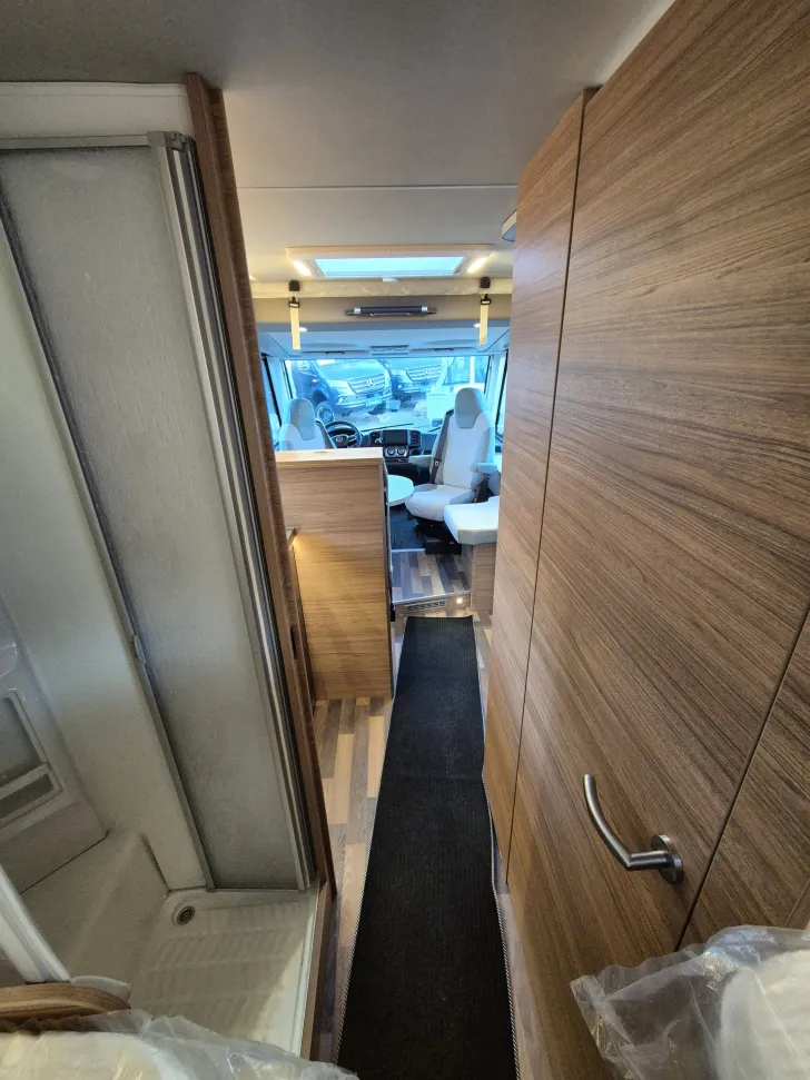 Fahrzeugbild Weinsberg CaraCore 700 MEG *DuoControl* #33