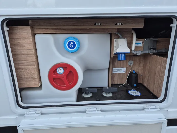 Fahrzeugbild Weinsberg CaraCore 700 MEG *DuoControl* #41