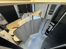 Fahrzeugbild Hobby De Luxe 460 SFf Autark, Teppich, Dusche #7