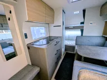 Fahrzeugbild Bürstner B66 465 TS AUFLASTUNG, DUSCHPAKET #9