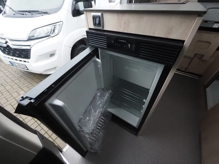 Fahrzeugbild Clever Tour 540, Heckschrank, Entfall Staufach Cockpit #12