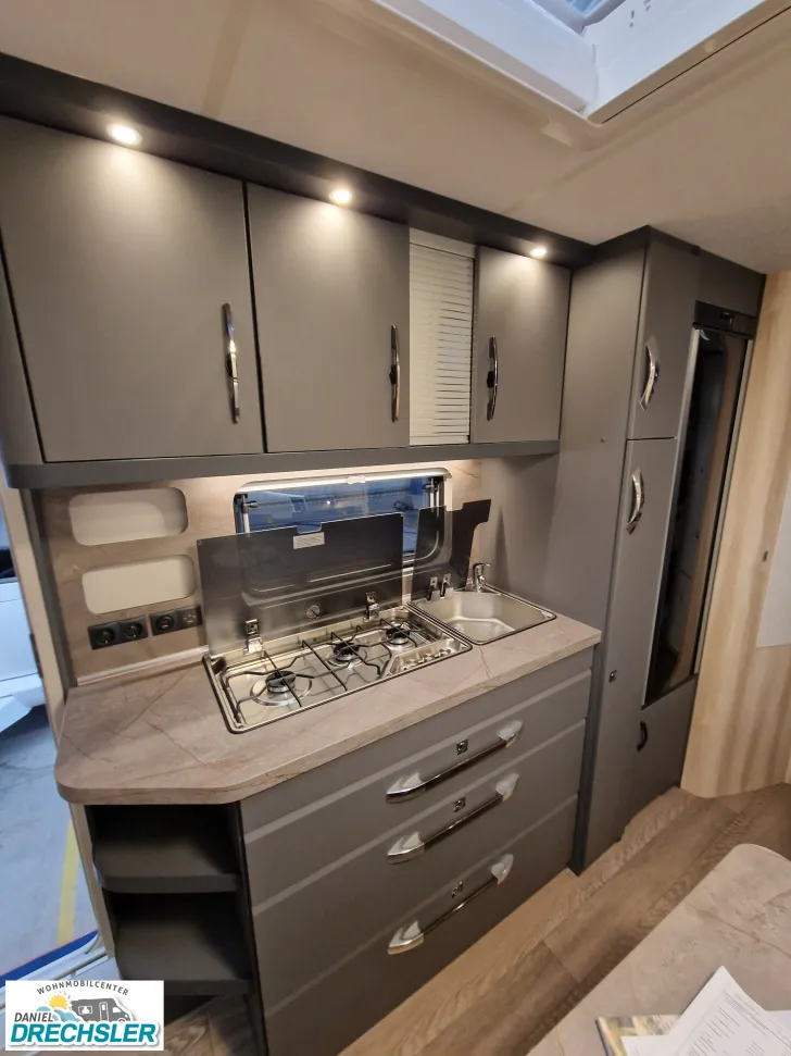 Fahrzeugbild Hobby De Luxe 545 KMF #12