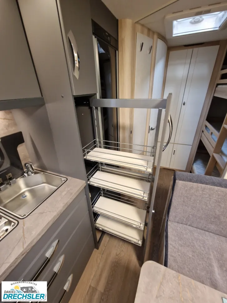 Fahrzeugbild Hobby De Luxe 545 KMF #13