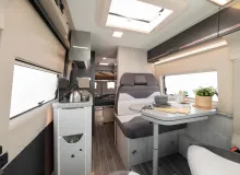 Fahrzeugbild Roller Team LIVINGSTONE ADVANCE 5 180PS, Aut, Arctic Gas, LED #9