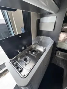 Fahrzeugbild Roller Team LIVINGSTONE ADVANCE 5 180PS, Aut, Arctic Gas, LED #14