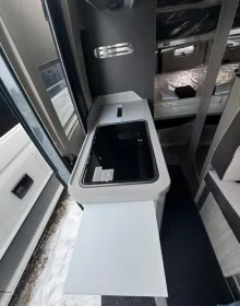 Fahrzeugbild Roller Team LIVINGSTONE ADVANCE 5 180PS, Aut, Arctic Gas, LED #15