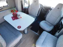 Fahrzeugbild Dethleffs Trend T 7057 EB Hubbett+Winterpaket+180PS/Autom. #7