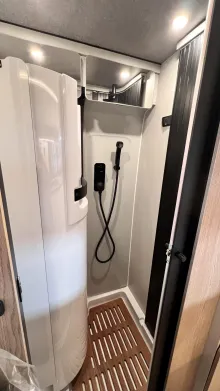 Fahrzeugbild Hobby OnTour Van 640 ET - Lithium/Automatik #7