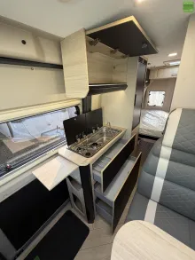 Fahrzeugbild Challenger Van Sport Edition V114 Arctic ACC Drive ATM 2026 #14