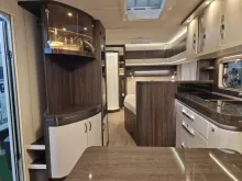 Fahrzeugbild Hobby Prestige 720 KWFU - City-Wasser/Vorb Aurark #4