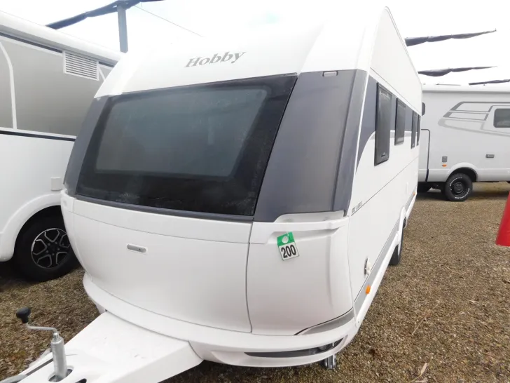 Fahrzeugbild Hobby De Luxe 495 WFB Combi6E, TV-Halter, 1800Kg #4