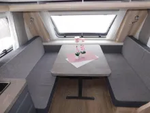 Fahrzeugbild Hobby De Luxe 495 WFB Combi6E, TV-Halter, 1800Kg #7