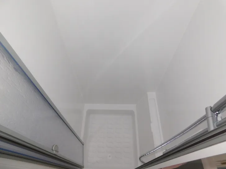 Fahrzeugbild Hobby De Luxe 495 WFB Combi6E, TV-Halter, 1800Kg #21