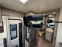 Fahrzeugbild Roller Team Zefiro Power Edition 266 P 180PS 4400kg TV WIFI #16