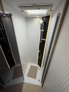 Fahrzeugbild Challenger Teilintegriert Graphite Edition 260 Drive 4100kg #18