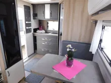 Fahrzeugbild De Luxe 460 SFf 2026er, TV-Halter, Hobby-Connect #17