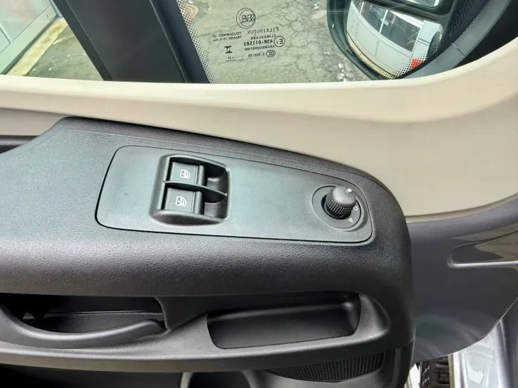 Fahrzeugbild Carado VAN 337 #8