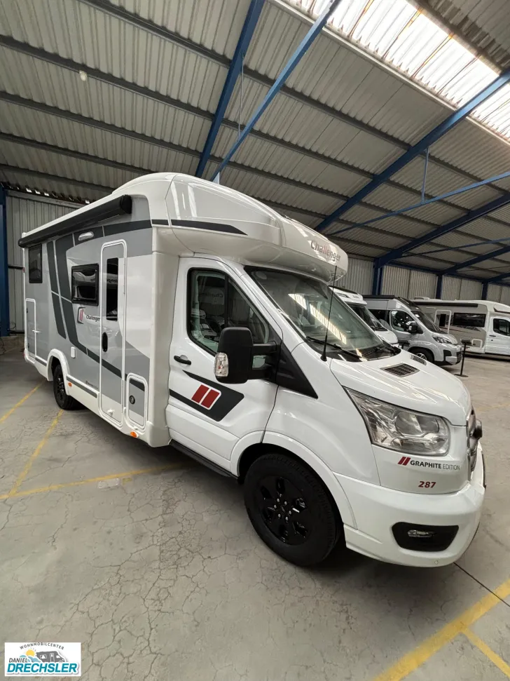 Fahrzeugbild Challenger 287 Graphite Edition #2