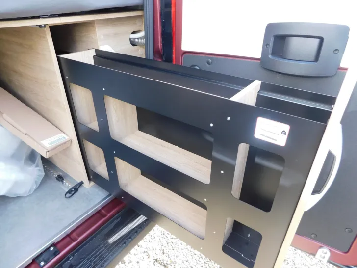 Fahrzeugbild Dethleffs Globetrail 75K 640 ES 8G-Automatik, Combi 6DE #8