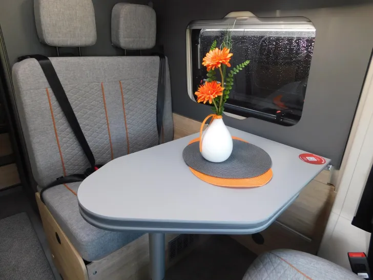 Fahrzeugbild Dethleffs Globetrail 75K 640 ES 8G-Automatik, Combi 6DE #10