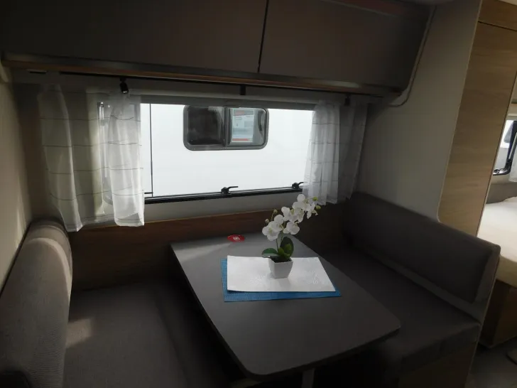 Fahrzeugbild Dethleffs Nomad 490 EST ATC+Duo-Control+Bugfenster+1800g #7