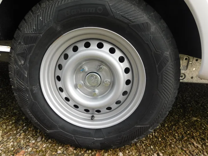 Fahrzeugbild Dethleffs Nomad 490 EST ATC+Duo-Control+Bugfenster+1800g #19